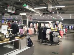 -唯品会(北京国瑞城店)