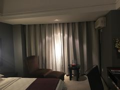 -圆子酒店(南宁金湖广场地铁站店)