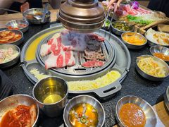-GOGIYA·咕叽吖韩国传统烤肉店(东方新天地店)