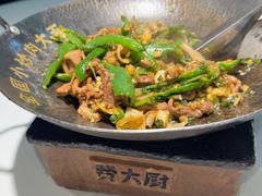 -费大厨辣椒炒肉(黄兴中心广场店)