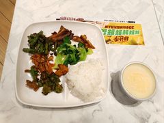 -乡村基(两江新区黄山大道第二餐厅)