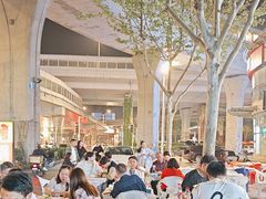 -老街烧烤大排档·地道湖北菜·龙虾馆(汉口火车站店)
