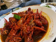 -茸梅路右拐龙虾-农家菜(松江店)