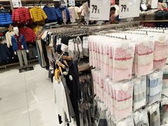 -优衣库(郑州二七万达广场店)