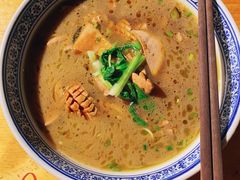 -沪西老弄堂面馆(定西路店)