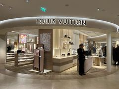 -乐蓬马歇百货公司(Rive Gauche)