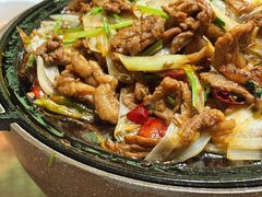 葱爆羊腿肉-缤圣源中国清真菜(群力店)