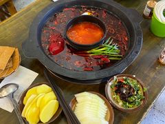 -黄潇洒老火锅(九眼桥宏济巷店)