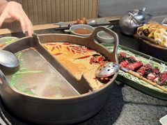 -三出山火锅(南京万象天地店)