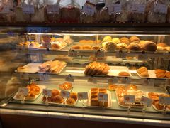 面包甜点陈列柜-小麦之家(海湾总店)