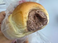 巧克力黄油牛角面包-新侨三宝乐面包店(崇文门店)