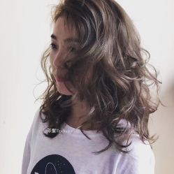 -茶发Salon·烫发染发理发