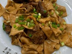-壹阁胡羊焖饼(特色小吃街店)