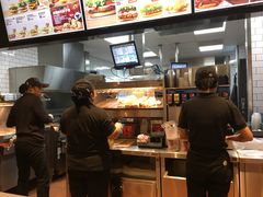 -汉堡王(下沙银泰店)