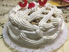 -红宝石·鲜奶小方·海派西点房(南丹店)