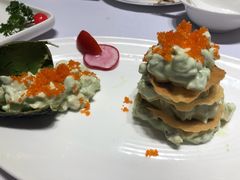 牛油果色拉-新吉士·上海菜(浦东LCM置汇旭辉店)