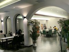 -何适山庄 ·可团建(水长城P2停车场店)