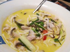 QQ酸汤鱼-蜜桃餐厅·江浙融合菜(荟聚购物中心店)
