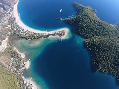 -费特希耶滑翔伞