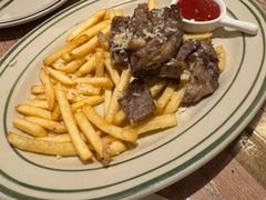 -玛格萝妮比萨屋(四平店)