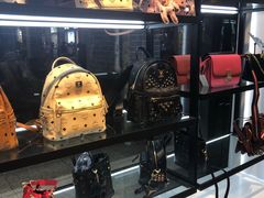 -CHARLES&KEITH(1234space店)