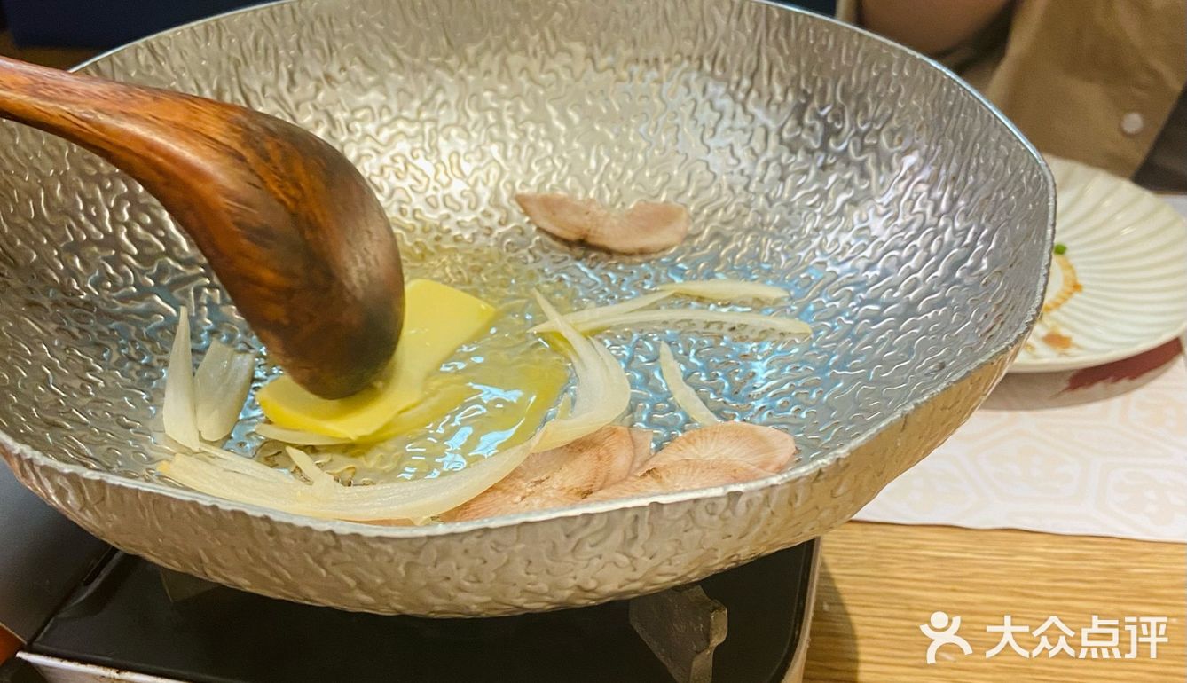 没有一个小姐姐会错过的日式炸猪排