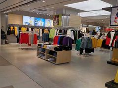 -美特斯邦威(新天地购物中心店)