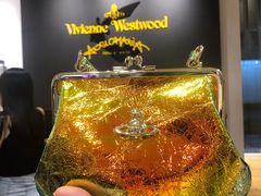 -Vivienne Westwood(上海来福士广场店)