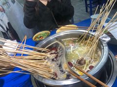-马路边边·成都串串(翠柏路店)