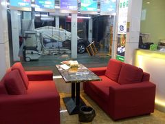 -蜂鸟快修喷漆钣喷汽修旗舰工厂(军工路店)