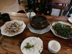 -小锅巴纳西餐厅