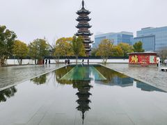 -龙华寺