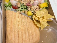 半份芒果鲜虾沙拉+半份帕尼尼-HELLO 27 意面·沙拉·帕尼尼