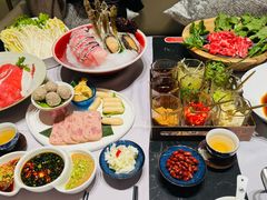 -红鼎豆捞·非遗鲍皇汤火锅(宝丰路店)