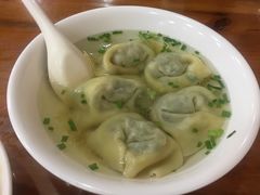 荠菜肉馄饨-潘国仙耳光馄饨(黄家阙路店)