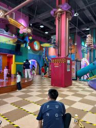 点击看大图 -欧酷世界动力星球(王府井奥莱UP TOWN店)