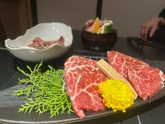 -山川小町·极番烧肉(新地假日广场店)