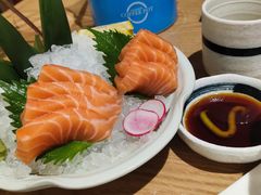 三文鱼刺身-千叶寿司创意融合料理(水韵城店)