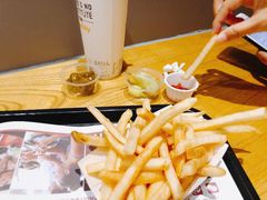 -The Habit Burger Grill 哈比特汉堡(爱琴海店)