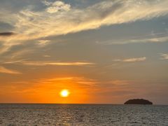 -Sunset Bar(丹绒亚路香格里拉店)