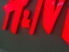 -H&M(来又来时尚购物广场店)