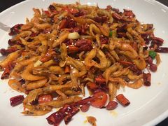 -川流不息·地道川菜·小龙虾(松东路店)