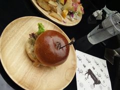 -龙治汉堡(中华城店)