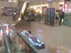 -鸿通城购物中心