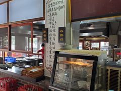 -裕新楼粉面馆·石磨手工粉(四方坪店)