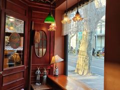 靠窗位-古董花园(思南路42弄小区店)