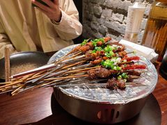 成都老王烧烤-贰醒·私房小院烧烤 (太古里店)