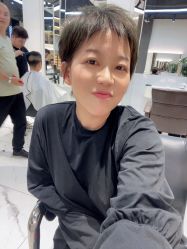 -艾米莉 烫染沙龙