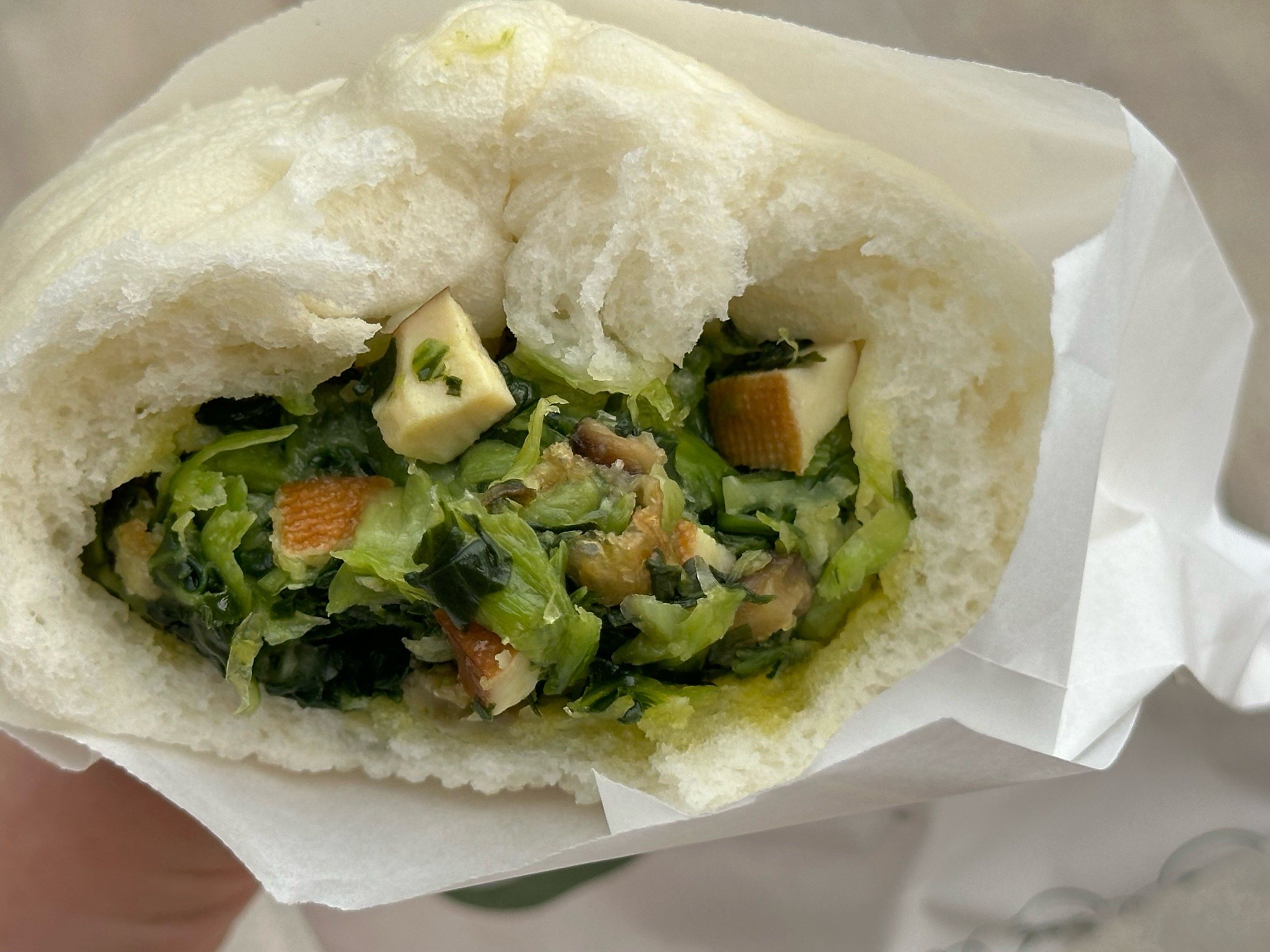 包子控的幸福早餐!一口素菜包也香迷糊了