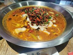 麻辣水煮鱼-叶派龙虾•招牌香辣蟹·海鲜(中海国际店)